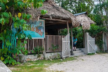 Mittagessen im Restaurant "El Portal de Yaxha".