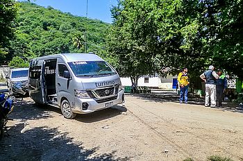 Zwangspause in einem Dorf am Rio Sanarate