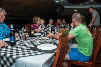 Abendessen im Hotel und abschlieende Besprechung der Rundreise mit "Wolfgang".