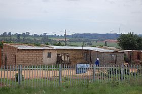 Slums am Strassenrand