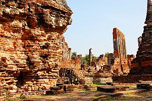 Wat Yai Chai Mongkon